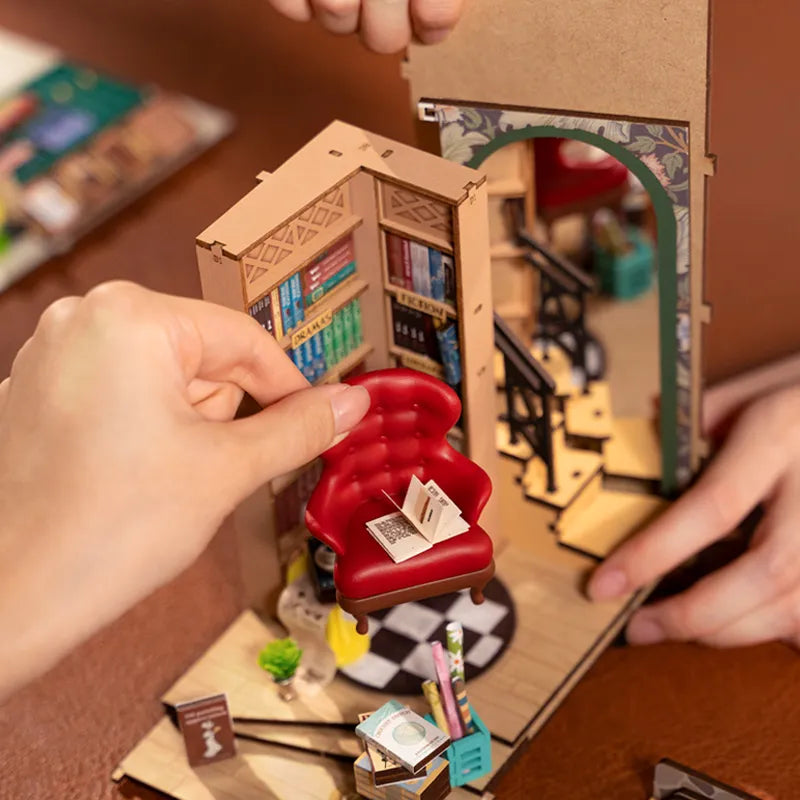 Robotime Rolife Shakespeare and Company DIY Book Nook Kit