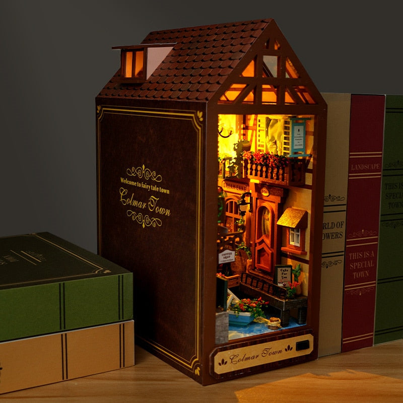 Colmar Town DIY Book Nook Kit