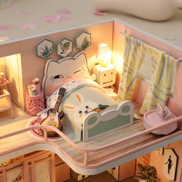 From Lily With Love DIY Miniature Dollhouse Kit2e9103549f6f4032af747a552a5f841b0 600x600 1