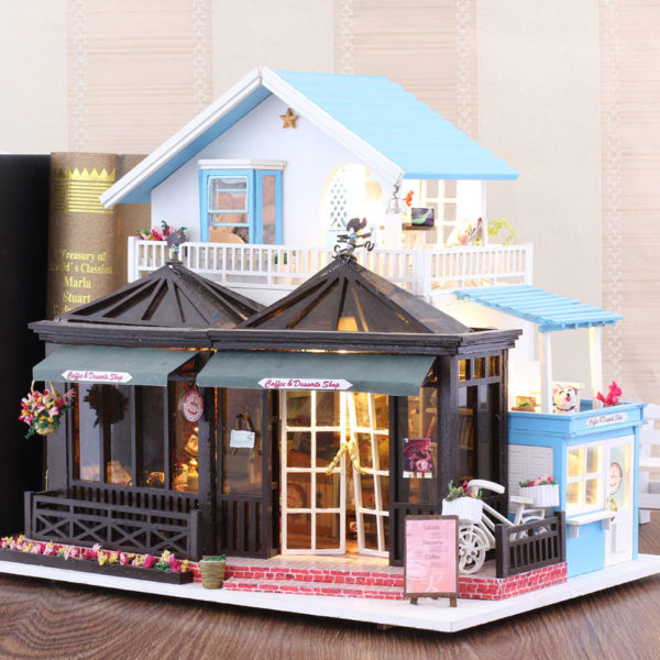 HTB1ZnNnarZnBKNjSZFrq6yRLFXav 600x600Sweet Coffee DIY Miniature Dollhouse Kit
