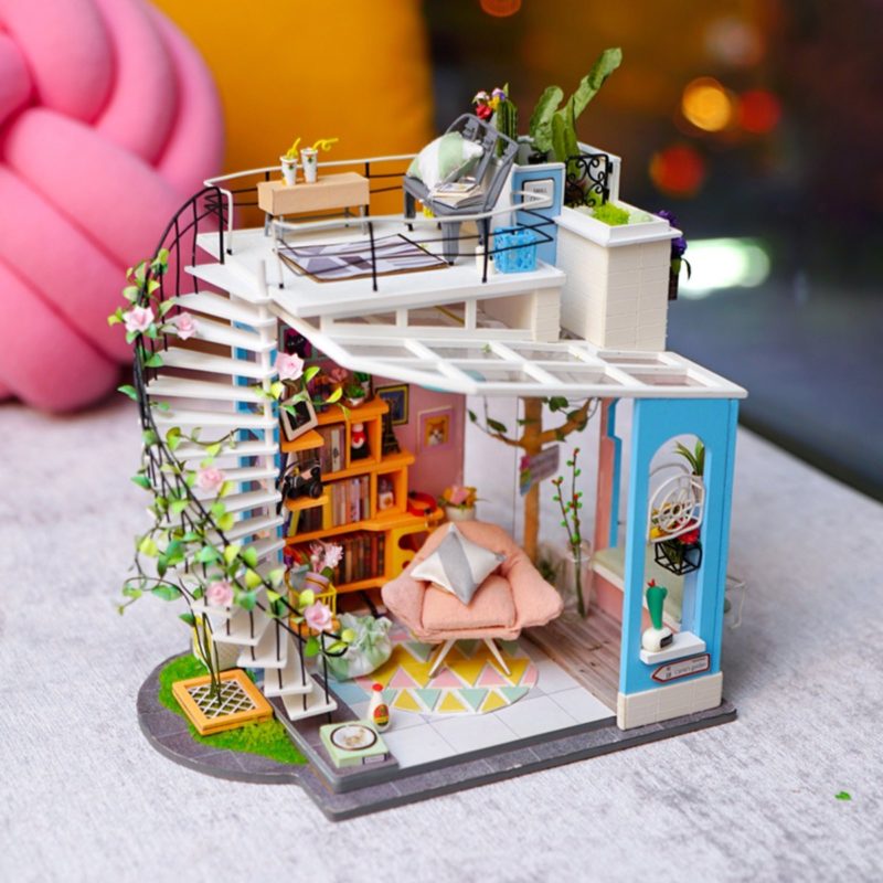 Dora's Loft Robotime DG12 DIY Miniature Dollhouse Kit